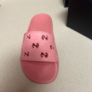 Pink Gucci Slides size 34